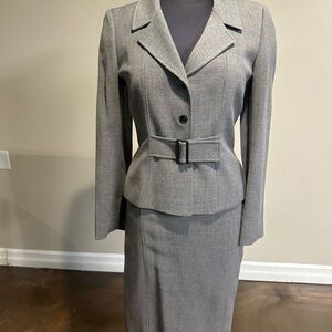 Tahari Classic Gray Women's Blazer and Skirt Set